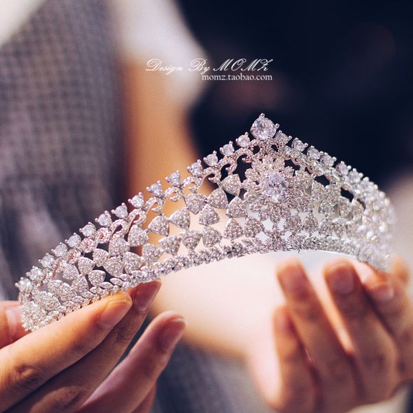 high grade european zircon 2020 new headdress korean bride wedding crown grand luxury, Silver
high grade european zircon 2020 new headdress korean bride wedding crown grand luxury, Silver