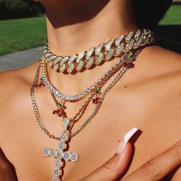 серебряного цвет 18mm ожерелье классической кубинского звена цепи замороженный из шика 2 сырой cz кубинского звена цепи колье для женщин hip, Golden;silver
серебряного цвет 18mm ожерелье классической кубинского звена цепи замороженный из шика 2 сырой cz кубинского звена цепи колье для женщин hip, Golden;silver