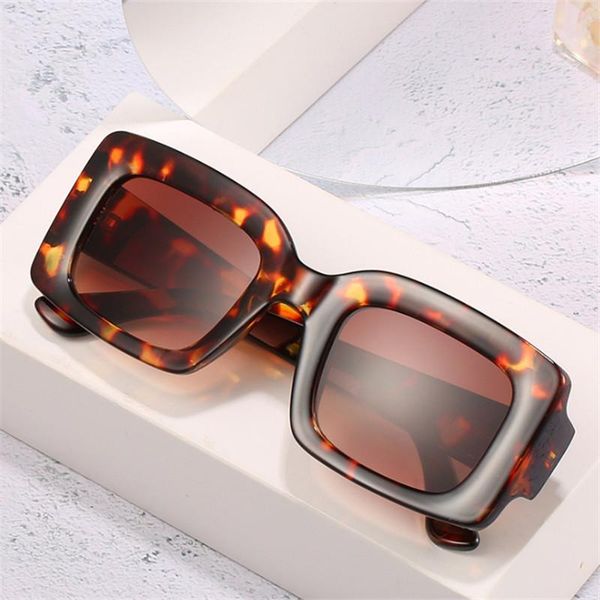 sunglasses square men women 2021 trendy travel rectangle sun glasses ladies vintage black eyewear shades uv400, White;black
sunglasses square men women 2021 trendy travel rectangle sun glasses ladies vintage black eyewear shades uv400, White;black