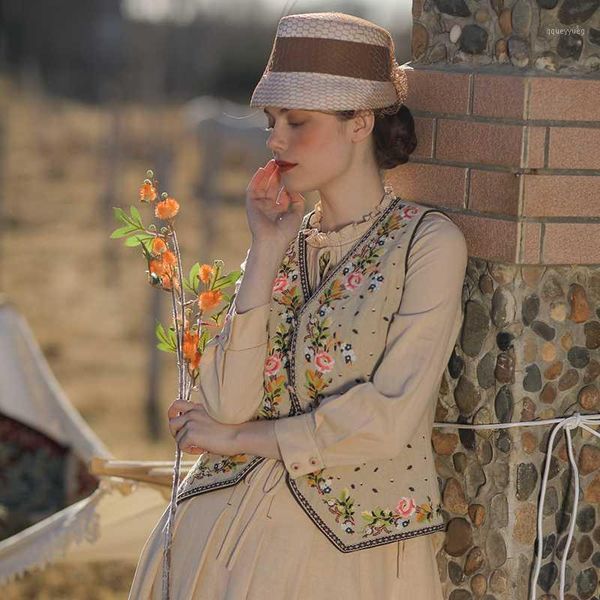 women's vests lynette's chinoiserie autumn spring original design women royal vintage flower embroidery all-match reversible cotto, Black;white
women's vests lynette's chinoiserie autumn spring original design women royal vintage flower embroidery all-match reversible cotto, Black;white