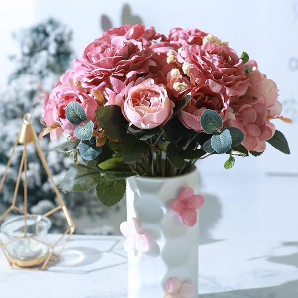 1pcs hydrangea roses artificial flowers for home wedding decorations autumn bouquet mousse peony fake flower
1pcs hydrangea roses artificial flowers for home wedding decorations autumn bouquet mousse peony fake flower