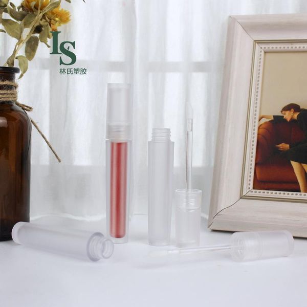 lip gloss frosted matte lipstick packaging wholesale custom makeup container with your own logo empty bottle doe foot applicator
lip gloss frosted matte lipstick packaging wholesale custom makeup container with your own logo empty bottle doe foot applicator