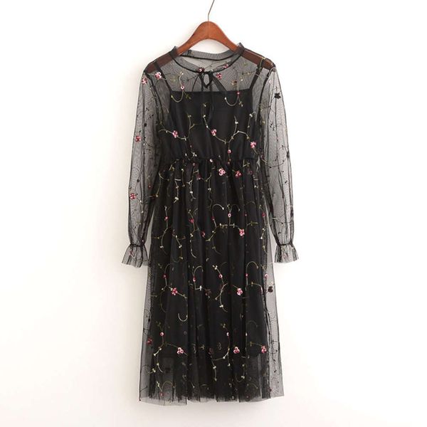 spring and summer new suspender skirt + flower lace embroidery slim drs two piece set, Black;gray
spring and summer new suspender skirt + flower lace embroidery slim drs two piece set, Black;gray