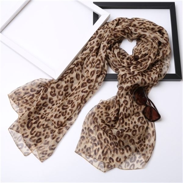 2020 new versatile classic leopard print oversized scarf women' scarves winter warm shawl spring and autumn super long, Blue;gray
2020 new versatile classic leopard print oversized scarf women' scarves winter warm shawl spring and autumn super long, Blue;gray