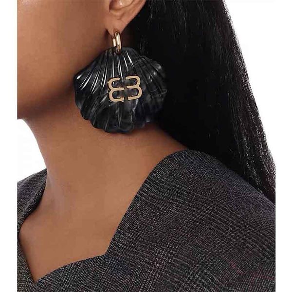 dangle & chandelier cosmicchic 2021 runway shell earrings for women drop gold-letter pattern exaggerated two ways to wear fashion jewelry, Silver
dangle & chandelier cosmicchic 2021 runway shell earrings for women drop gold-letter pattern exaggerated two ways to wear fashion jewelry, Silver
