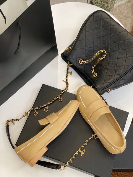 pearl sheepskin lefu shoes women 2020 new summer leather round head flat bottom one foot single shoes are versatile, Black 
pearl sheepskin lefu shoes women 2020 new summer leather round head flat bottom one foot single shoes are versatile, Black