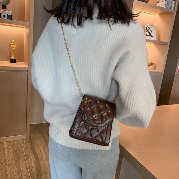mini single shoulder bag for girls new fashion retro messenger bag lingge chain small square for women gift
mini single shoulder bag for girls new fashion retro messenger bag lingge chain small square for women gift