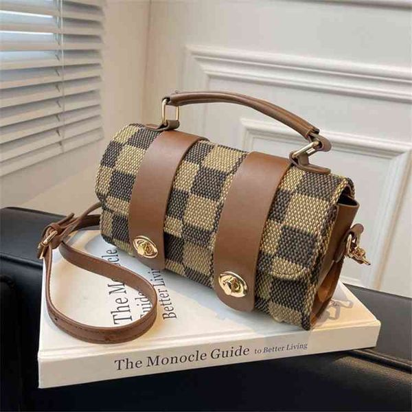 bag2022 factory wholesale new lattice small square bag winter new fashion net red hand-held single shoulder women's bag messenger bag
bag2022 factory wholesale new lattice small square bag winter new fashion net red hand-held single shoulder women's bag messenger bag