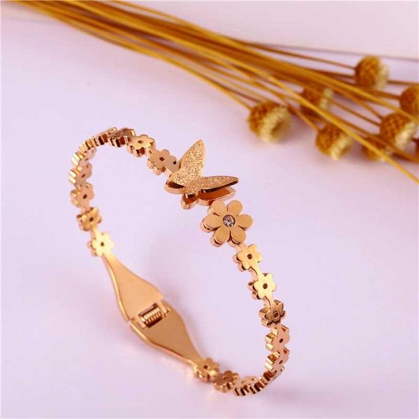 bangle oufei butterfly bracelets bangles for women stainless steel jewelry fashion jewellery accessories, Black
bangle oufei butterfly bracelets bangles for women stainless steel jewelry fashion jewellery accessories, Black