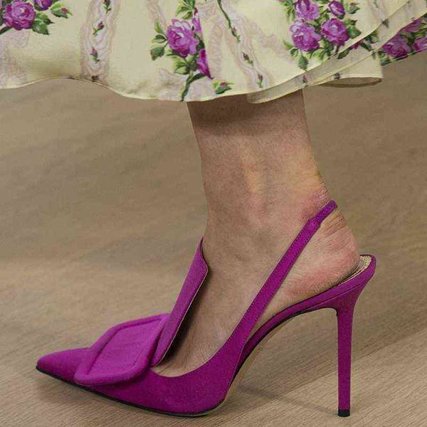 women's purple satin shoes, square buttons, pointed ends, high heels, trimmings, banquets, sizes 42, Black
women's purple satin shoes, square buttons, pointed ends, high heels, trimmings, banquets, sizes 42, Black
