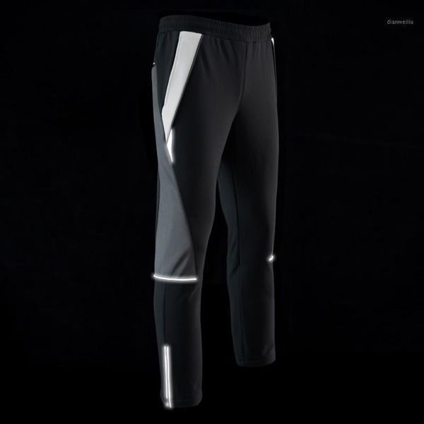 outdoor pants cycling men winter warm fleece windproof climb hiking ski bicycles 3d reflective strip riding trousers1, Black;green
outdoor pants cycling men winter warm fleece windproof climb hiking ski bicycles 3d reflective strip riding trousers1, Black;green