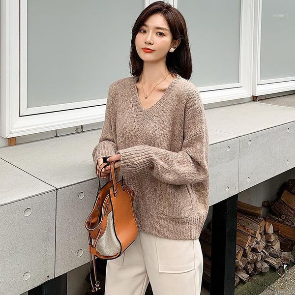 short sweater female autumn and winter 2019 new lazy wind loose long-sleeved shirt v-neck warm sweater1, White;black 
short sweater female autumn and winter 2019 new lazy wind loose long-sleeved shirt v-neck warm sweater1, White;black