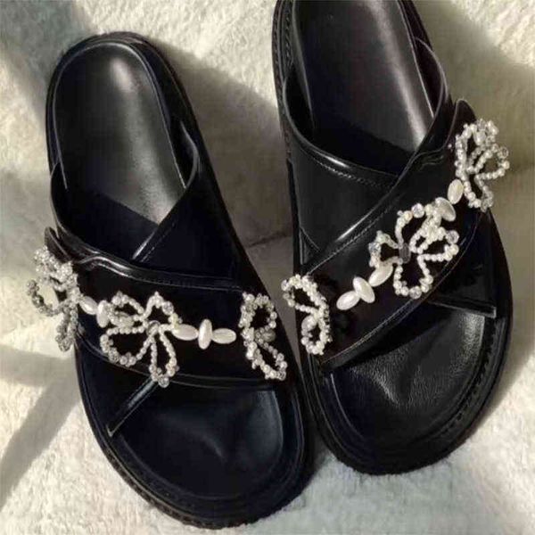 pearl flower seed muffin thick bottom slippers word 2022summer new women's net red versatile flat bottom cool slippers, Black
pearl flower seed muffin thick bottom slippers word 2022summer new women's net red versatile flat bottom cool slippers, Black