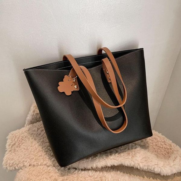 shoulder bags 2021 trend women large capacity tote bag for pu leather ladies simple trending handbag
shoulder bags 2021 trend women large capacity tote bag for pu leather ladies simple trending handbag