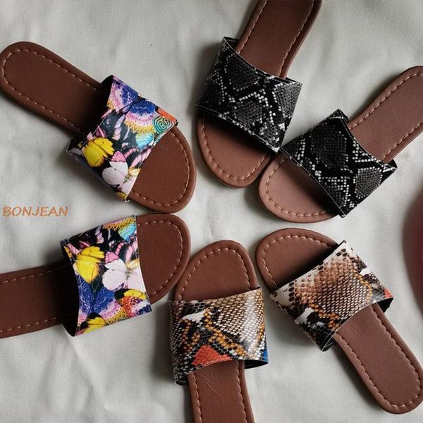 slippers summer pu leather female snake print sewing soft bottom flat beach slides ladies slipper women shoes big size, Black
slippers summer pu leather female snake print sewing soft bottom flat beach slides ladies slipper women shoes big size, Black