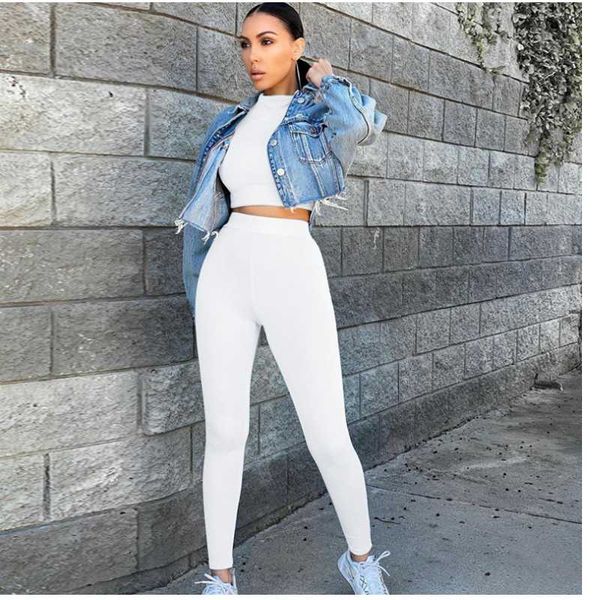 women's casual slim fit solid color sports long sleeve t-shirt 2-piece suit yoga exercise suit running outdoor fitness, Black;blue
women's casual slim fit solid color sports long sleeve t-shirt 2-piece suit yoga exercise suit running outdoor fitness, Black;blue