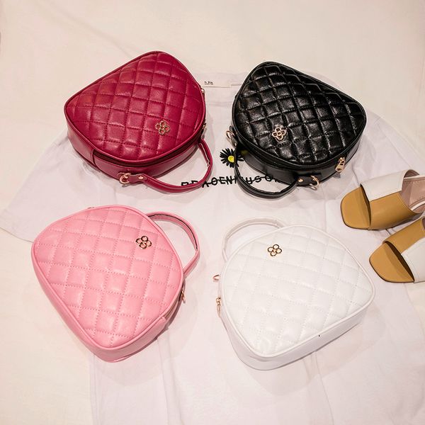 hand-held rhombic bag semi-round bag women handbags designers bags fashion shoulder bags designer crossbody bags
hand-held rhombic bag semi-round bag women handbags designers bags fashion shoulder bags designer crossbody bags