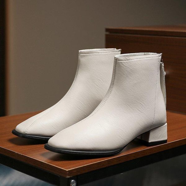 new brand ankle boots women autumn ladies black leather boot fashion female square toe zipper beige boots femme botas de mujer
new brand ankle boots women autumn ladies black leather boot fashion female square toe zipper beige boots femme botas de mujer