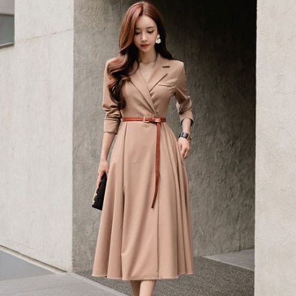 2021 new autumn and winter stylish fashions tempers switching lapels with v-adjusting waist down great swing dress trench coat tqgx, Tan;black
2021 new autumn and winter stylish fashions tempers switching lapels with v-adjusting waist down great swing dress trench coat tqgx, Tan;black