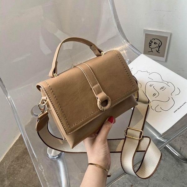 2020 женщины crossbody сумка роскошные сумки конструктора сумки женщин винтажная сумка плеча пу кожи плеча
2020 женщины crossbody сумка роскошные сумки конструктора сумки женщин винтажная сумка плеча пу кожи плеча