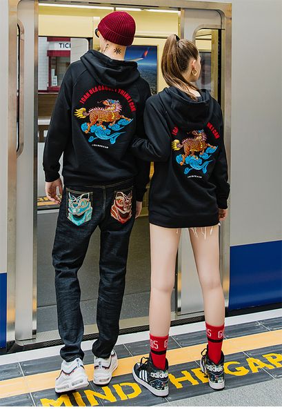 21 new model designer hoodies fashion womens autumn winter casual long sleeve lovers men pullover embroidery sports windbreaker sweatshirt, Black
21 new model designer hoodies fashion womens autumn winter casual long sleeve lovers men pullover embroidery sports windbreaker sweatshirt, Black