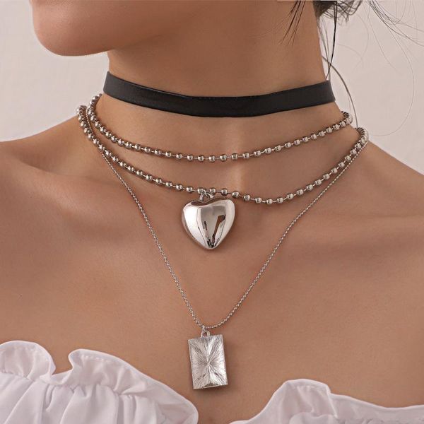 diezi multilayer chain leather choker necklace vintage geometry square heart pendant necklace women collier femme 2020 jewelry, Golden;silver
diezi multilayer chain leather choker necklace vintage geometry square heart pendant necklace women collier femme 2020 jewelry, Golden;silver