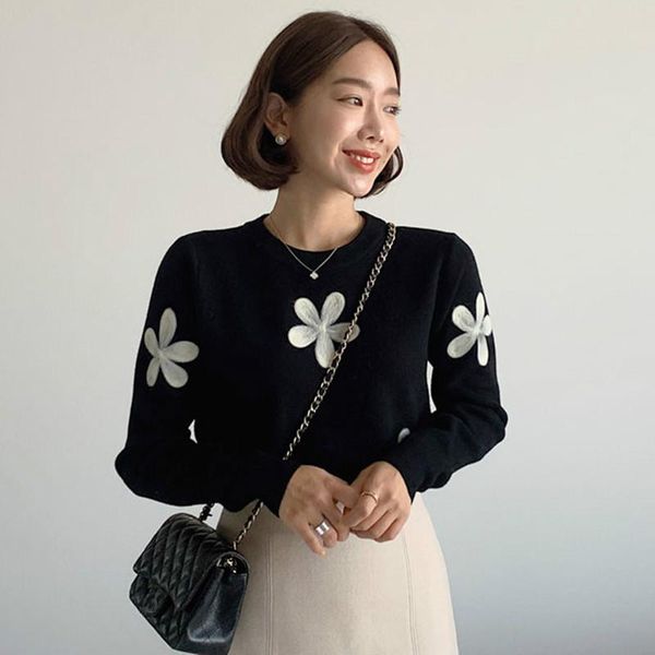 women's sweaters vintage elegant flower embroidery women pullovers korean o neck long sleeve sueter mujer autumn chic black jumper femm, White;black
women's sweaters vintage elegant flower embroidery women pullovers korean o neck long sleeve sueter mujer autumn chic black jumper femm, White;black