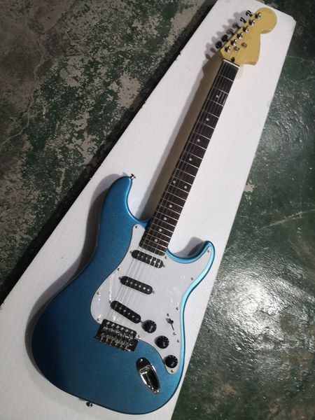 custom classic sta electric guitar, blue silver body, fan fingerboard, fixed bridge,chrome knobs
custom classic sta electric guitar, blue silver body, fan fingerboard, fixed bridge,chrome knobs