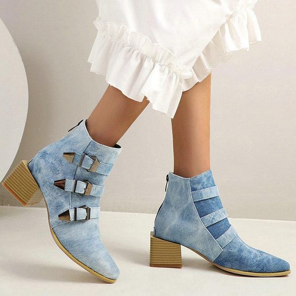 boots 2021 autumn winter women ankle fashion buckle zipper western thick high heel ladies shoes big size 34-431, Black
boots 2021 autumn winter women ankle fashion buckle zipper western thick high heel ladies shoes big size 34-431, Black