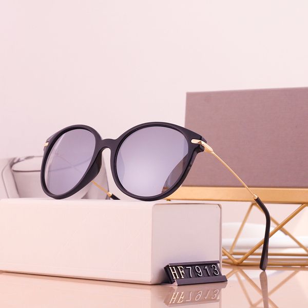 ladies sunglasses classic retro fashion round nylon resin lens star same ultra light material vacation travel sun glasses with case and acce, White;black
ladies sunglasses classic retro fashion round nylon resin lens star same ultra light material vacation travel sun glasses with case and acce, White;black