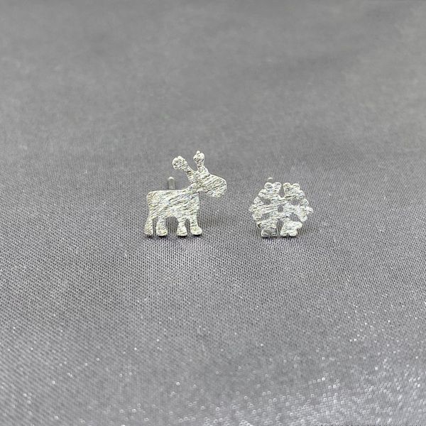 s925 sterling silver jewelry asymmetric snowflake elk wire drawing earrings, Golden
s925 sterling silver jewelry asymmetric snowflake elk wire drawing earrings, Golden