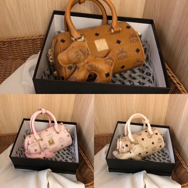 2020 новый m классический бостон печати подушку небольшой портативный мини сумка bagshoulder плечо сумка aico7
2020 новый m классический бостон печати подушку небольшой портативный мини сумка bagshoulder плечо сумка aico7