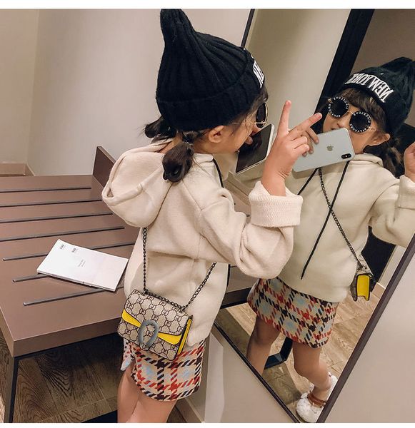 messenger printed designer letter kida princess bag girls bag children metal chain single shoulder bag women m, Black
messenger printed designer letter kida princess bag girls bag children metal chain single shoulder bag women m, Black