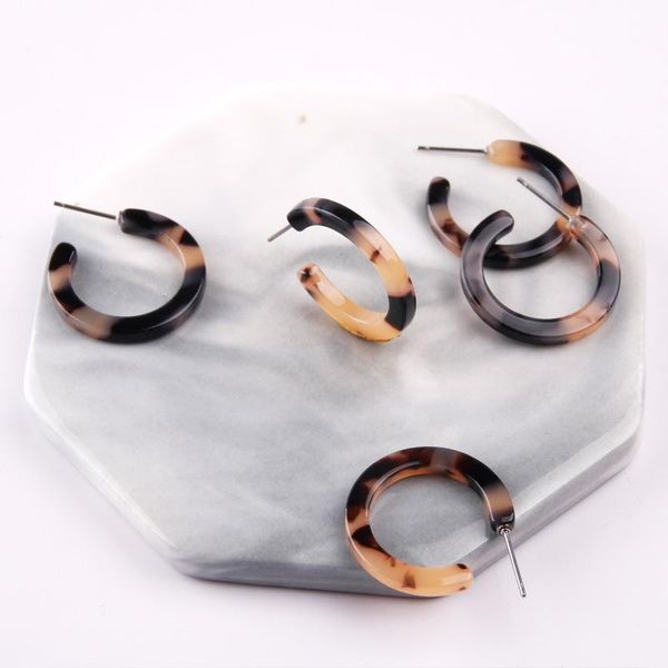 tortoiseshell acetate earrings small round c-shaped acrylic earrings popular simple leopard fashion jewelry for women, Golden;silver
tortoiseshell acetate earrings small round c-shaped acrylic earrings popular simple leopard fashion jewelry for women, Golden;silver