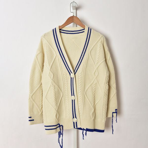 2021 spring long sleeve v neck beige contrast color knitted tassel single-breasted sweater women fashion cardigan sweaters j23162027, White;black
2021 spring long sleeve v neck beige contrast color knitted tassel single-breasted sweater women fashion cardigan sweaters j23162027, White;black