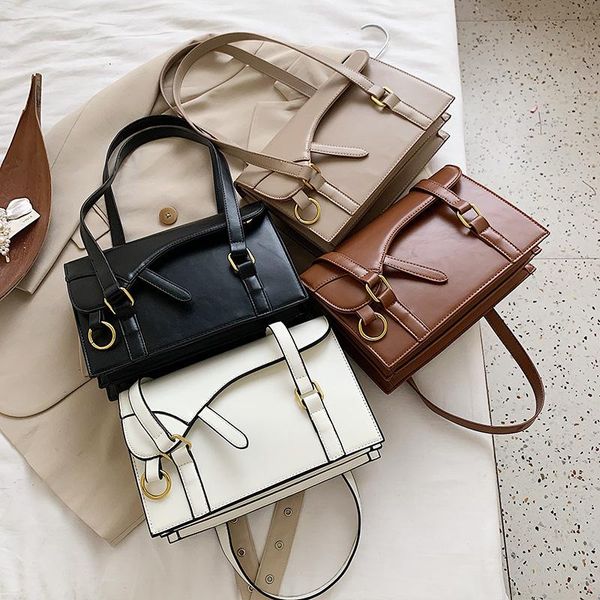 2020 new personality fashion women's bag simple atmospheric handbag one-shoulder small square bag
2020 new personality fashion women's bag simple atmospheric handbag one-shoulder small square bag