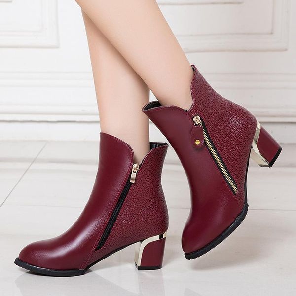 2020 autumn and winter new 4142 foreign trade plus size martin boots women's thick and pointed high heel short boots gothic, Black
2020 autumn and winter new 4142 foreign trade plus size martin boots women's thick and pointed high heel short boots gothic, Black