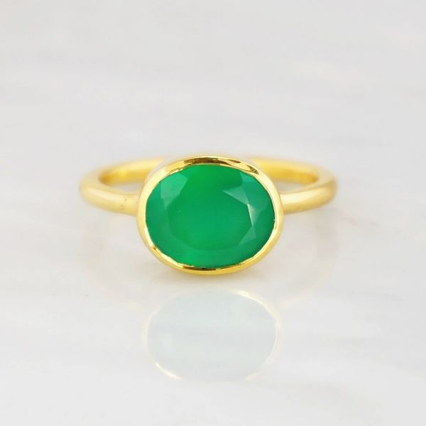 vintage 14k gold oval cut emerald solitaire stacking rings women green crystal gemstone engagement ring party jewelry birthstone anniversary, Golden;silver
vintage 14k gold oval cut emerald solitaire stacking rings women green crystal gemstone engagement ring party jewelry birthstone anniversary, Golden;silver
