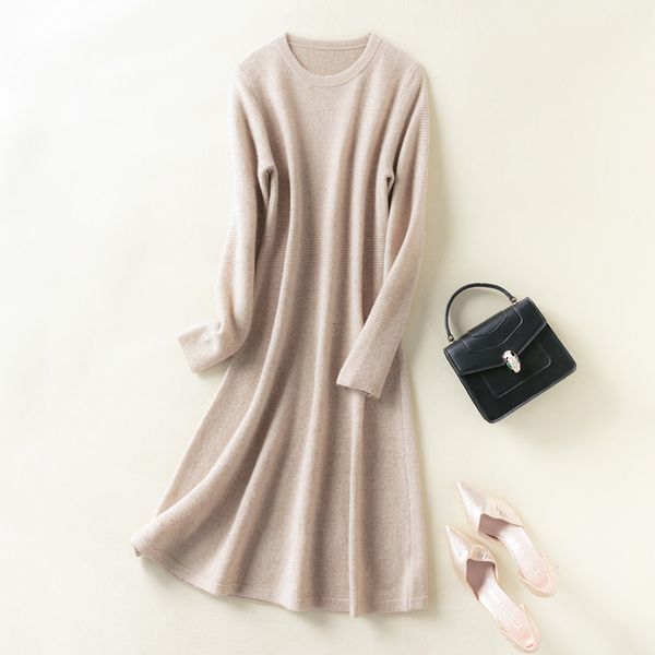 2021 100% cashmere and knitting wool women's dresses new winter fashion length-keen female dress o-neck cloth 25py, Black;gray
2021 100% cashmere and knitting wool women's dresses new winter fashion length-keen female dress o-neck cloth 25py, Black;gray