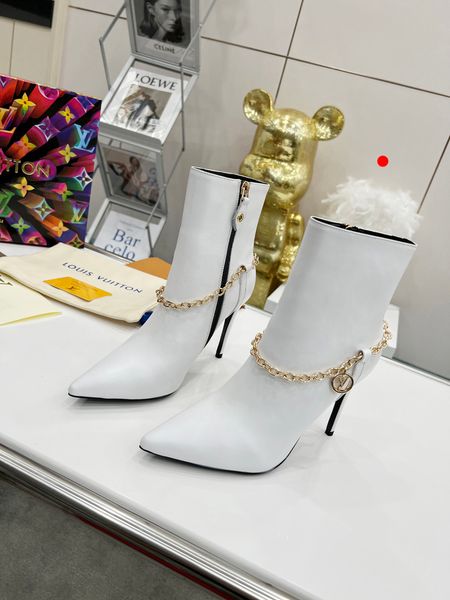 sell new classic design wgg aus women snow boots u tall short women martin booties keep warm boot us 4.5-8.5 -k154, Black
sell new classic design wgg aus women snow boots u tall short women martin booties keep warm boot us 4.5-8.5 -k154, Black