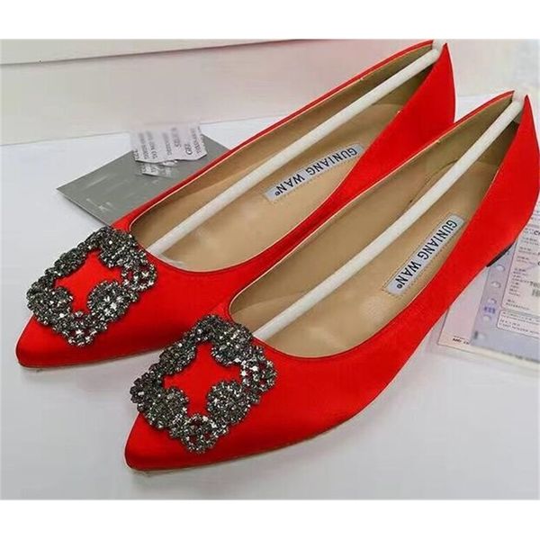 2021 new woman buckle square silk broca de women's red wedding shoes 34-42 without box vlf9, Black
2021 new woman buckle square silk broca de women's red wedding shoes 34-42 without box vlf9, Black