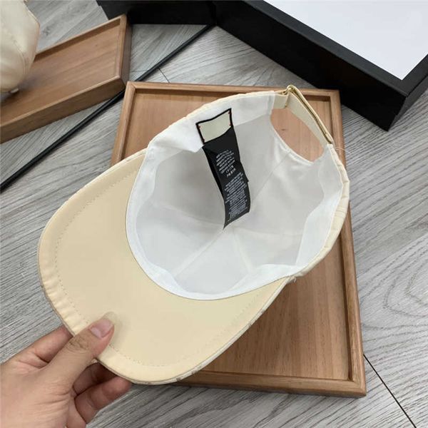 classic 2021 embroidery designer bucket hats for men womens fitted hats wihte and black fashion casual designer sun hats caps, Blue;gray
classic 2021 embroidery designer bucket hats for men womens fitted hats wihte and black fashion casual designer sun hats caps, Blue;gray