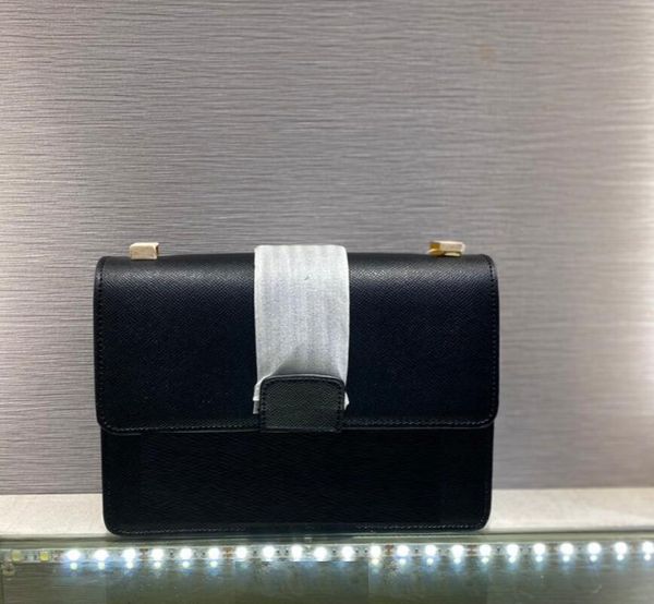 ladies clutch leather one shoulder messenger bag casual ladies small square bag, Black;red
ladies clutch leather one shoulder messenger bag casual ladies small square bag, Black;red