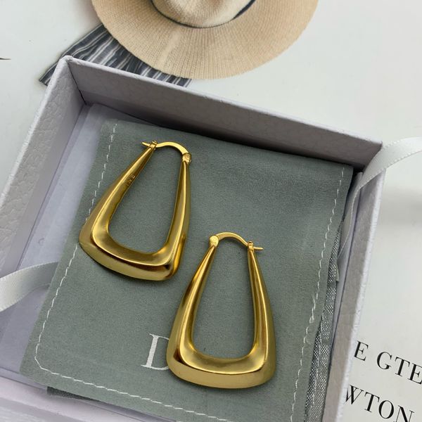 2021 new designer jewelry cel home fashion personality trendsetter simple earrings for women, Golden
2021 new designer jewelry cel home fashion personality trendsetter simple earrings for women, Golden