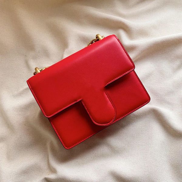purses bag purse handbags chain shoulder strap purse women fashion totes montre de luxe leather purse
purses bag purse handbags chain shoulder strap purse women fashion totes montre de luxe leather purse