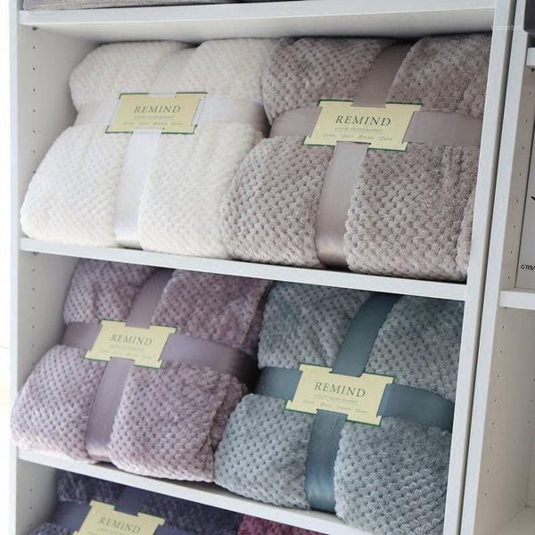 high-end blanket summer air conditioning flannel mesh sofa blanket single double coral velvet blankets1
high-end blanket summer air conditioning flannel mesh sofa blanket single double coral velvet blankets1