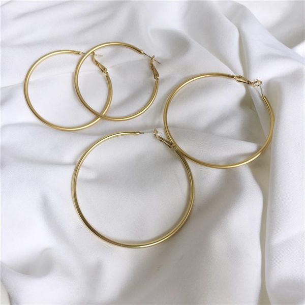 must have basic minimalism gold loop hoop earrings anti-allergy s925 needle large small size matte gold hoop earrings for women, Golden;silver
must have basic minimalism gold loop hoop earrings anti-allergy s925 needle large small size matte gold hoop earrings for women, Golden;silver