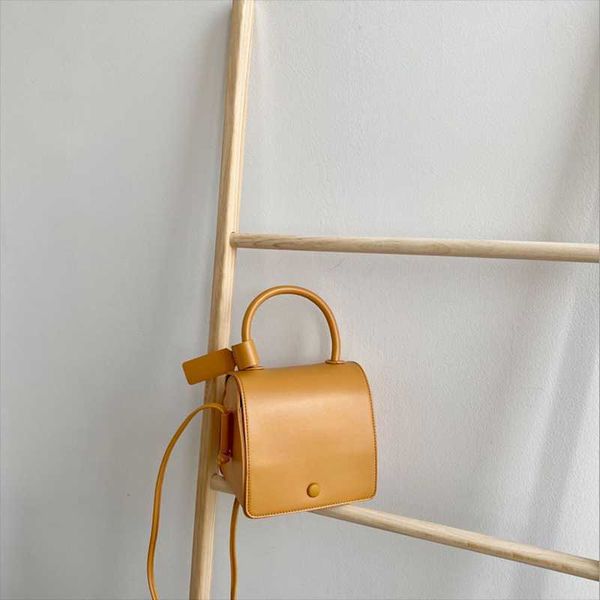 2020 new fashion autumn winter bag women's leather bag shoulder foreign style handbag with texture women's small square
2020 new fashion autumn winter bag women's leather bag shoulder foreign style handbag with texture women's small square