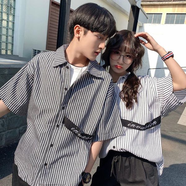 men's casual shirts 2021 autumn korean short-sleeved couple black and white striped tide brand loose large size street shirt, White;black
men's casual shirts 2021 autumn korean short-sleeved couple black and white striped tide brand loose large size street shirt, White;black