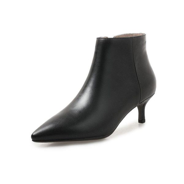 2020 new ankle boots women autumn winter genuine leather boots party office shoes woman pointed toe side zipper short, Black
2020 new ankle boots women autumn winter genuine leather boots party office shoes woman pointed toe side zipper short, Black